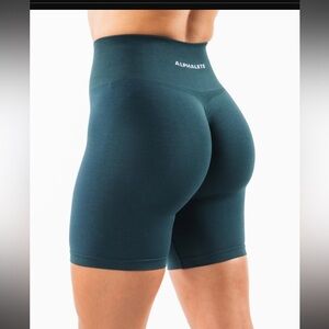 Alphalete amplify shorts